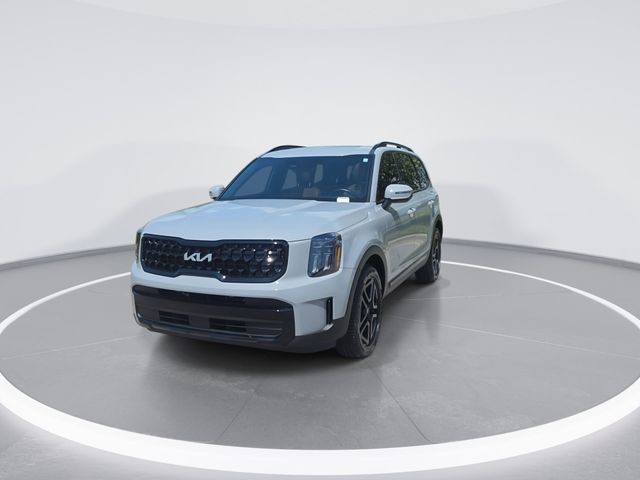 Used 2024 Wolf Gray Kia EX X-Line image 3