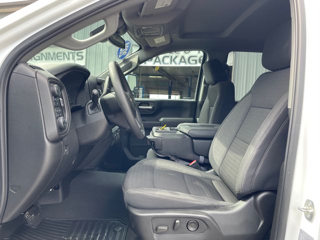2024 Chevrolet Silverado 2500HD Custom - Summit White exterior view 10
