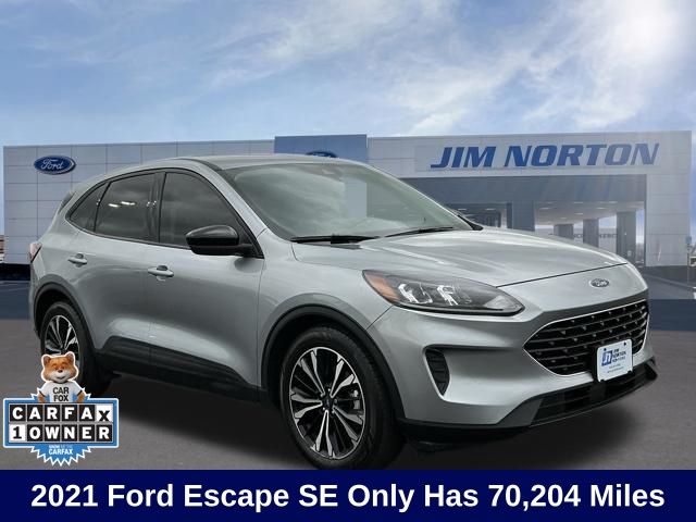 Iconic Silver Metallic 2021 Ford Escape SE FWD SUV / Crossover Front-Wheel Drive 8-Speed Automatic