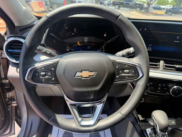 used 2025 Chevrolet Trax car, priced at $21,817