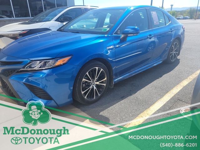 Blue Streak Metallic 2020 Toyota Camry Hybrid SE FWD Sedan Front-Wheel Drive Continuously Variable Transmission