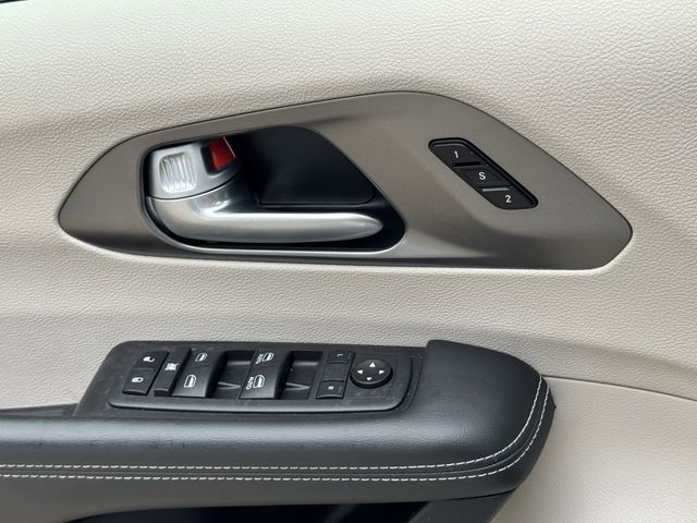 2024 Chrysler Pacifica Touring L White at Community Honda