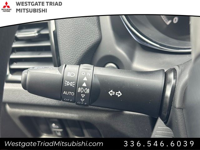 MitsubishiOutlander Sport12