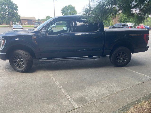 Used 2023 Blue Ford Tremor image 3