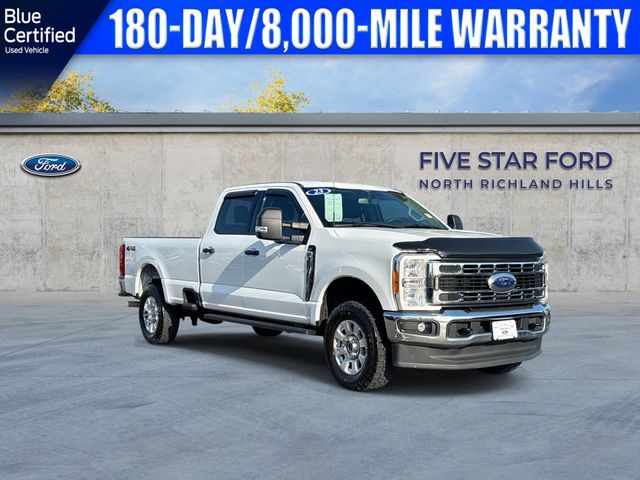 Oxford White 2023 Ford F-350 Super Duty Pickup Truck Four-Wheel Drive Automatic