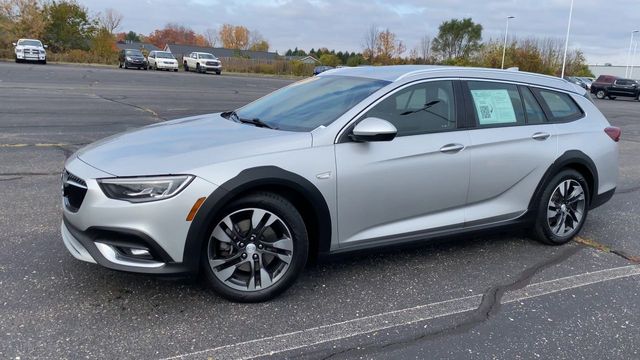 2018 Buick Regal TourX Essence 4