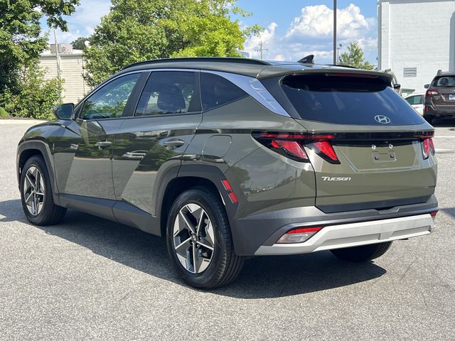 Used 2025 Green Hyundai SEL image 11