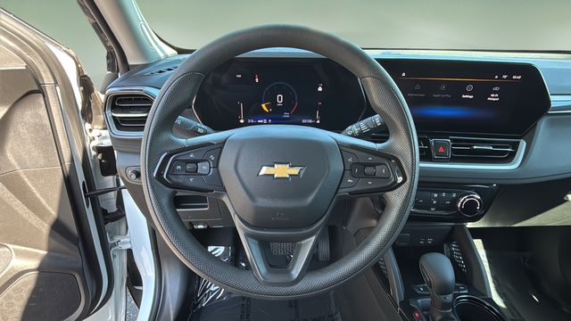 Used 2025 White Chevrolet LT image 12