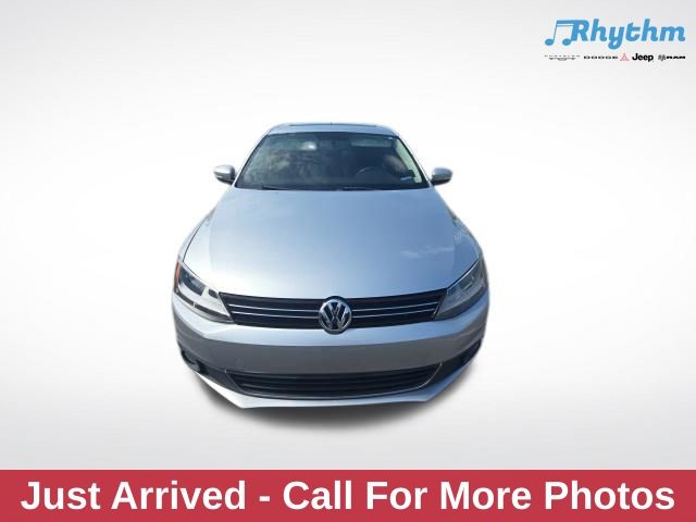 Reflex Silver Metallic 2014 Volkswagen Jetta TDI Sedan Front-Wheel Drive 6-Speed Dual Clutch