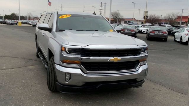 2018 Chevrolet Silverado 1500 LT 2