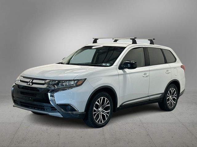 2017 Mitsubishi Outlander ES  at Auto Express Mitsubishi