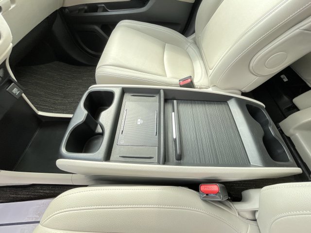 Used 2025 Honda Odyssey Van