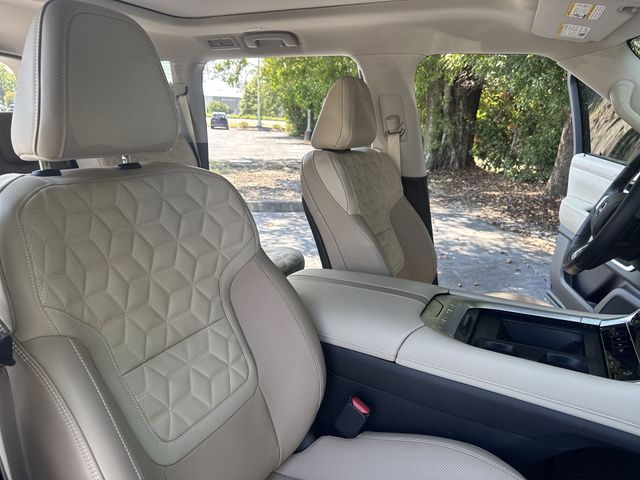 Used 2025 Blue Nissan Platinum image 10