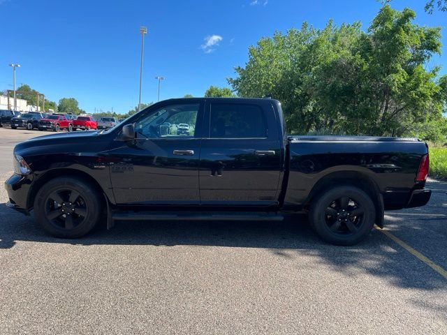 2019 Brilliant Black Crystal Pearlcoat Ram 1500 Classic Express 4X4 Truck