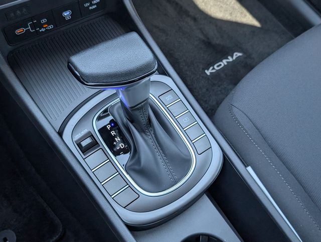 2026 Hyundai Kona SE Gray at Baytown Hyundai