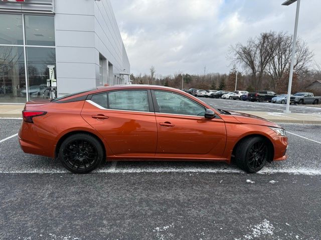 2021 Nissan Altima 2.0 SR 10