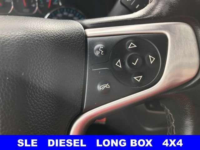 Used 2017  GMC SLE image 12