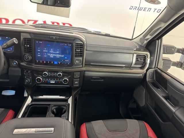 2025 Avalanche Ford Super Duty F-250 SRW Lariat 4X4 Truck