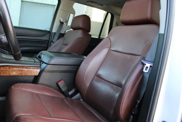 Used 2020 White Chevrolet Premier image 21