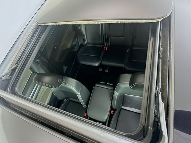 Thumbnail: 2022 Volkswagen Atlas - 21