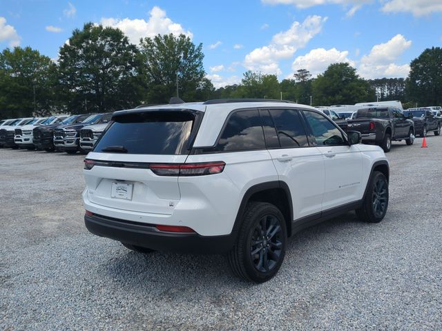 New 2026 Bright White Clear-Coat Exterior Paint Jeep  image 5