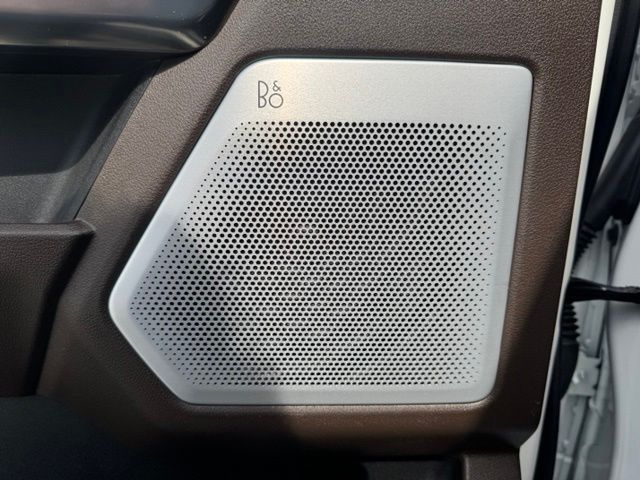 Used 2025 White Ford King Ranch image 22