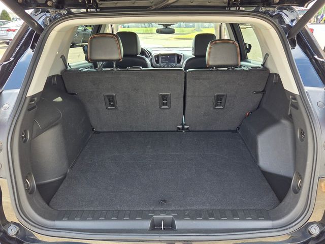 Used 2022 Black GMC AT4 image 13