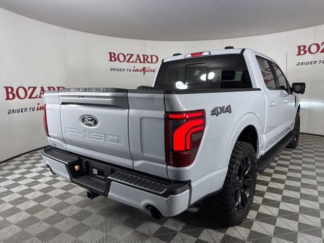 2025 White Ford F-150 Lariat 4X4 Truck