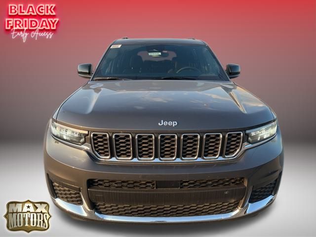 2024 Jeep Grand Cherokee L Laredo 2