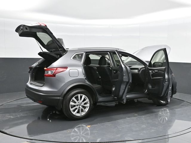 2021 Nissan Rogue Sport SV 42