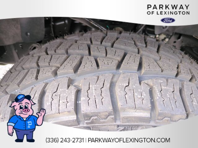 Used 2023 Agate Black Metallic Ford XLT image 11