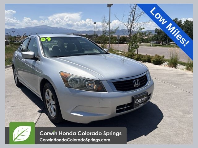 Alabaster Silver Metallic 2009 Honda Accord Sedan Front-Wheel Drive 5-Speed Automatic Overdrive