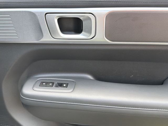 Used 2026 White Hyundai SEL image 33