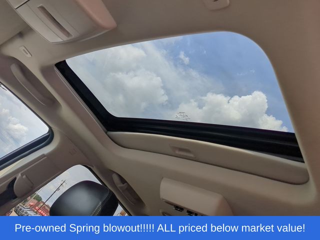 Used 2020 White Dodge Crossroad image 25