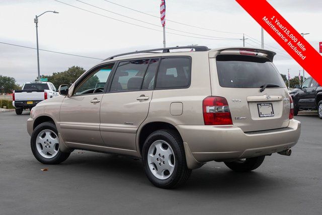 used 2007 Toyota Highlander car, priced at $7,500