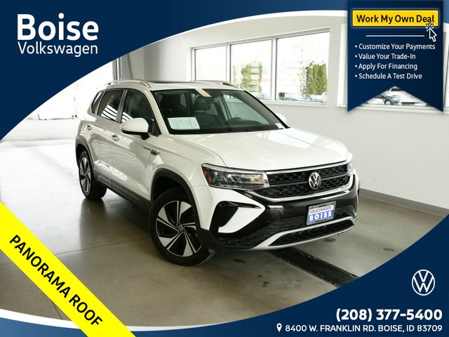 2023 Volkswagen Taos SE 4Motion