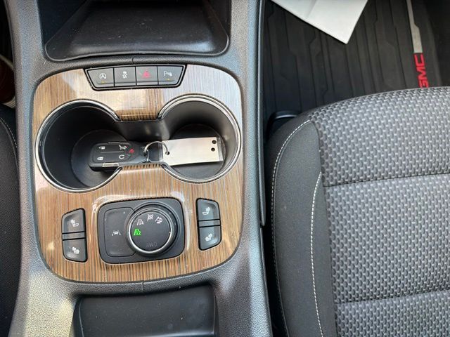 Used 2024 GMC Terrain SUV