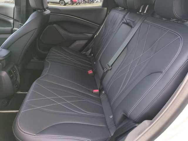 Used 2024 White Ford Select image 28