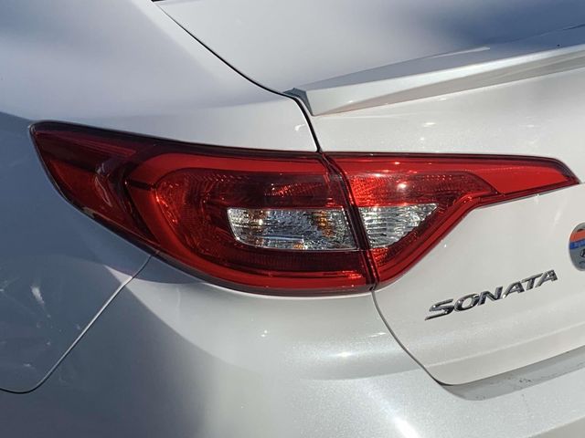 2015 Hyundai Sonata Sport 8