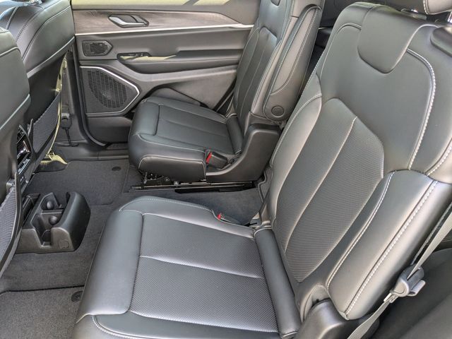 2026 Jeep Grand Cherokee L Limited 4x2