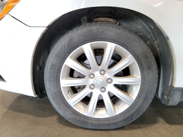 2013 Chrysler 200 Limited FWD Sedan