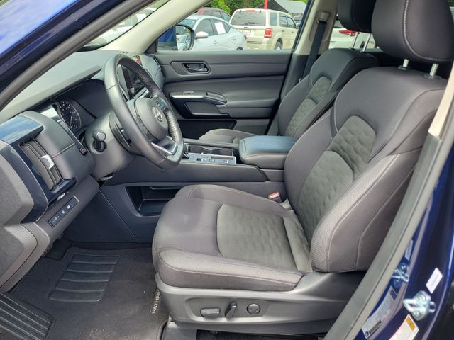 2025 Nissan Pathfinder SV - Photo 20