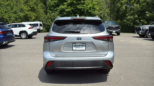 Used 2024 Toyota Highlander Hybrid SUV