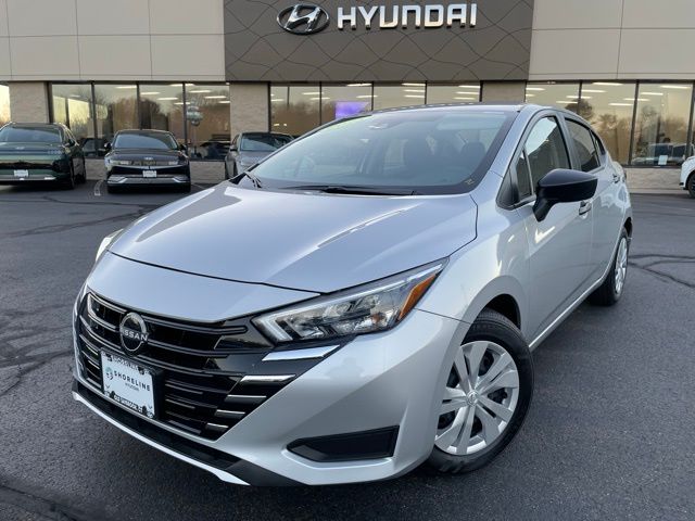 2025 Nissan Versa S FWD