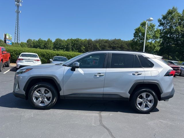 2023 Toyota RAV4 XLE - Photo 12