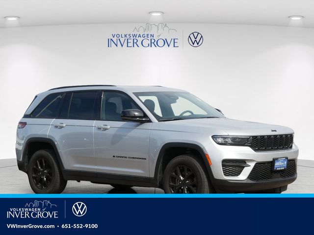 Silver Zynith 2024 Jeep Grand Cherokee SUV / Crossover Four-Wheel Drive 8-Speed Automatic