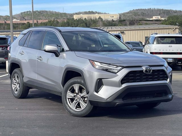 2024 Toyota RAV4 XLE FWD