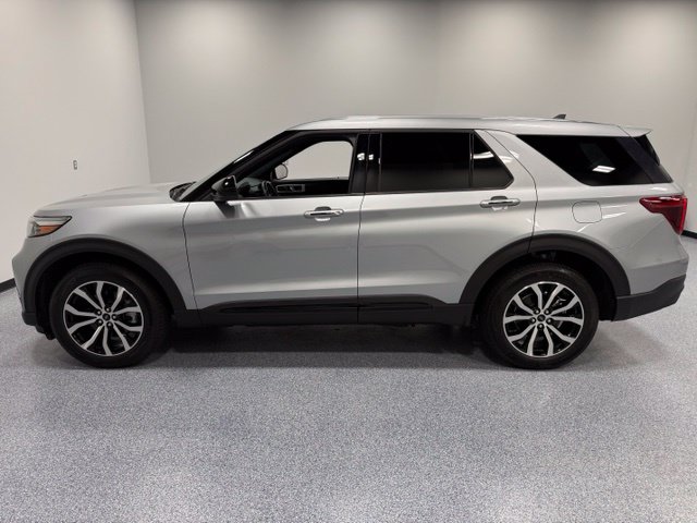 Used 2022 Silver Ford ST image 5