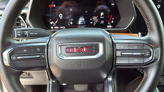 Used 2025 GMC Canyon Truck