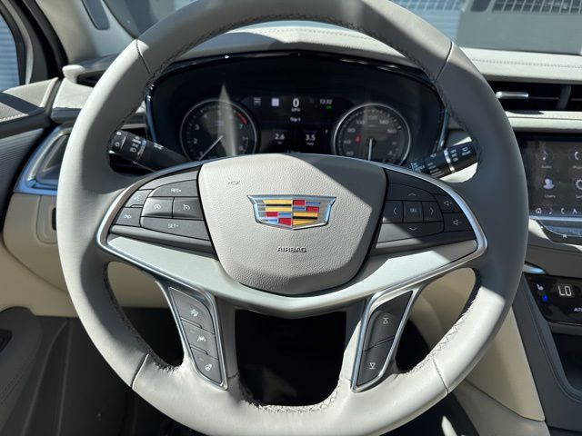 2025 Cadillac XT5 Premium Luxury 3